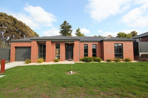7 Rosie Place, BALLARAT EAST VIC 3350