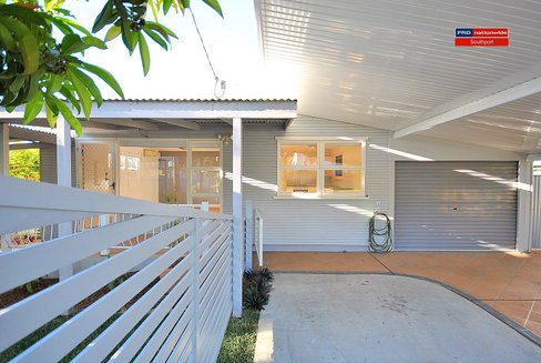 7 Saltash Street, LABRADOR QLD 4215