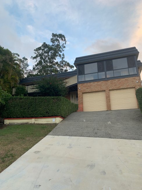 7 Sapwood Court, ELANORA QLD 4221