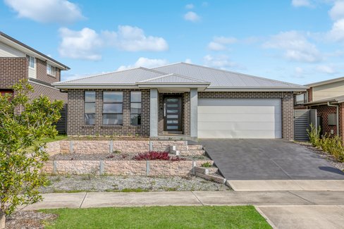 7 Sarsaparilla Way, CALDERWOOD NSW 2527