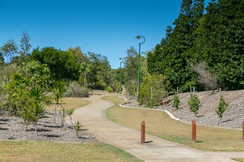 7 Seacrest Drive, WONDUNNA QLD 4655