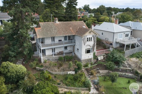 7 Seymour Crescent, SOLDIERS HILL VIC 3350