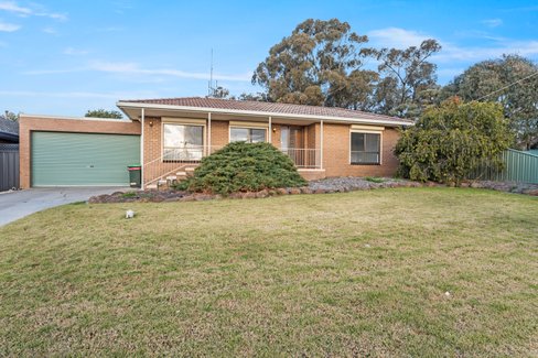 7 Summit Drive, KENNINGTON VIC 3550