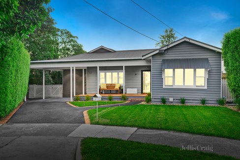 7 Valma Court Forest Hill 3131