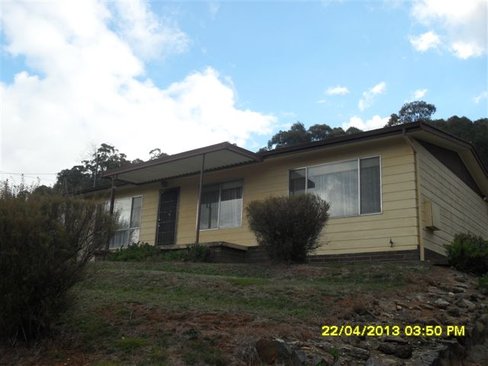 7 Vista Ave, BATLOW NSW 2730