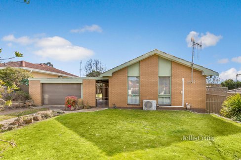 7 Wallace Street Castlemaine 3450