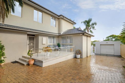 7 Watsons Road Glen Waverley 3150