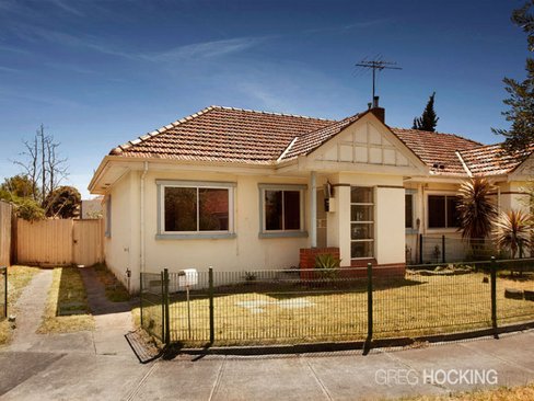 7 Weeroona Street Port Melbourne 3207