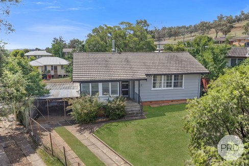 7 Westow Crescent, TAMWORTH NSW 2340