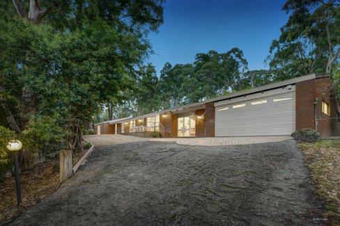 7 Whitefriars Way Donvale 3111