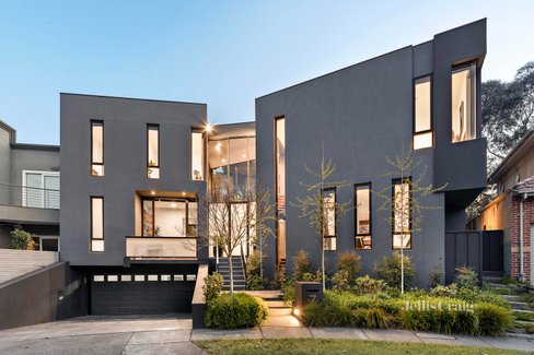 7 Zoe Circuit Northcote 3070