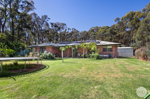 70 Andrew Drive, HADDON VIC 3351
