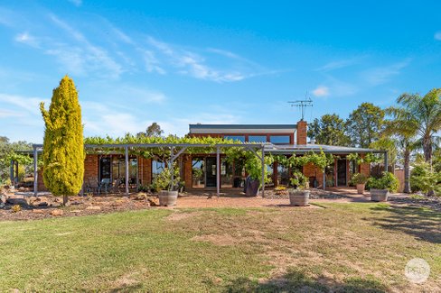 70 Bareena Lane, LOCKWOOD VIC 3551