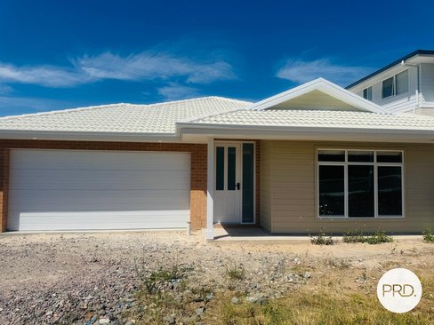 70 Mount Pleasant Drive, MENANGLE PARK NSW 2563