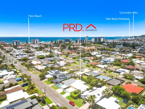 70 Twenty Fifth Avenue, PALM BEACH QLD 4221