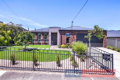 704 Sherrard Street, BLACK HILL VIC 3350