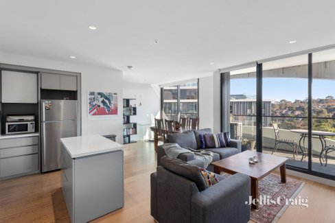 704/6 Acacia Pl  Abbotsford 3067