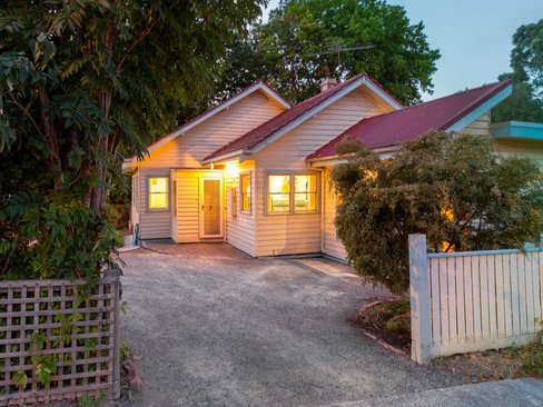 707 Mount Dandenong Road Kilsyth 3137