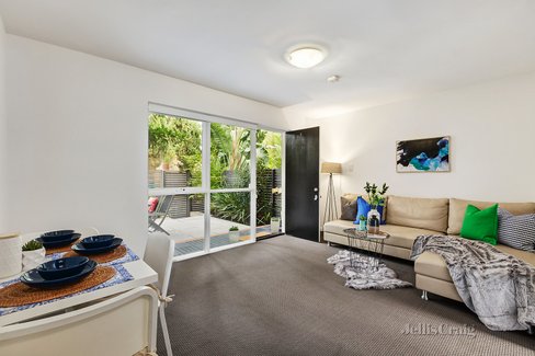 7/1 Kitmont Street Murrumbeena 3163