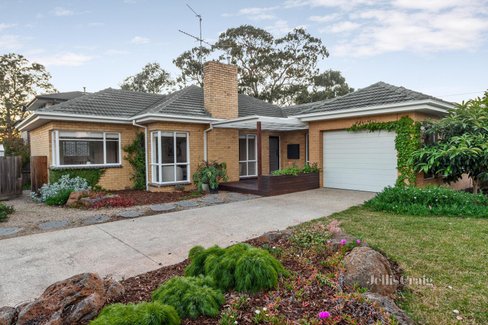 71 Mountain View Road Montmorency 3094