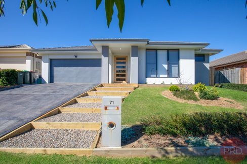 71 Saddlers Drive, GILLIESTON HEIGHTS NSW 2321