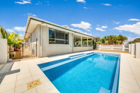71 The Oaks Rd, TANNUM SANDS QLD 4680