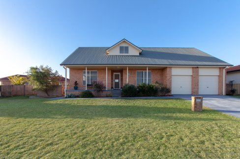 71 Wilton Drive, EAST MAITLAND NSW 2323