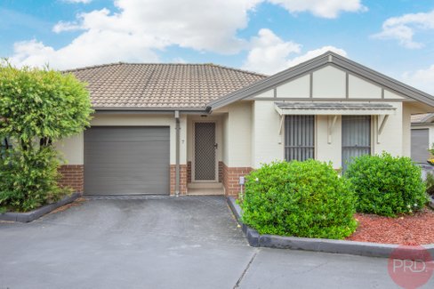 7/12 Denton Park Drive, RUTHERFORD NSW 2320