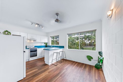 71/3 Eshelby Drive, CANNONVALE QLD 4802