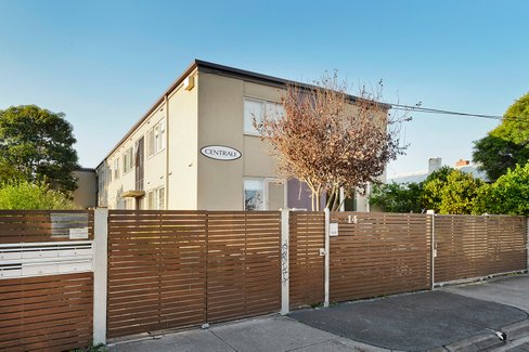 7/14 Smith Street Thornbury 3071