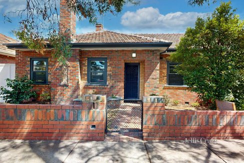 7 143 Napier Street Essendon 3040