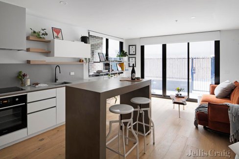 7/2-6 McCutcheon Street Northcote 3070