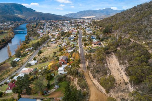 72 Sharland Avenue, NEW NORFOLK TAS 7140