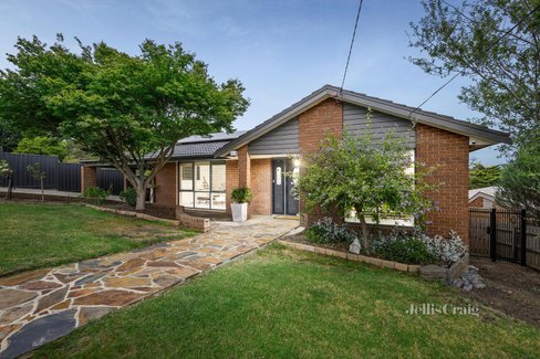 72 Zina Grove Mooroolbark 3138