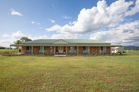 720 Standen Drive, LOWER BELFORD NSW 2335