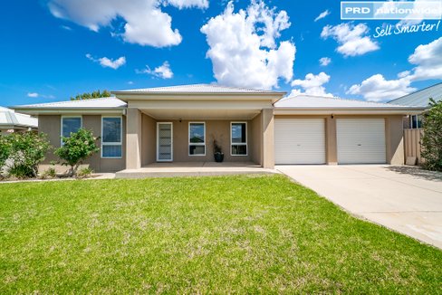 73 Barrima Drive, GLENFIELD PARK NSW 2650