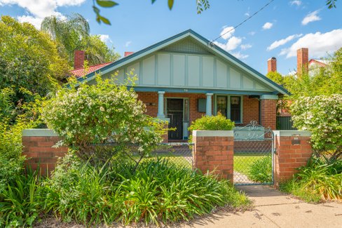 73 Brookong Avenue, WAGGA WAGGA NSW 2650