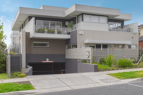 7/3 Franklin Road Doncaster East 3109