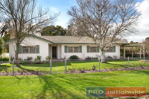 73 Fraser Street, CLUNES VIC 3370