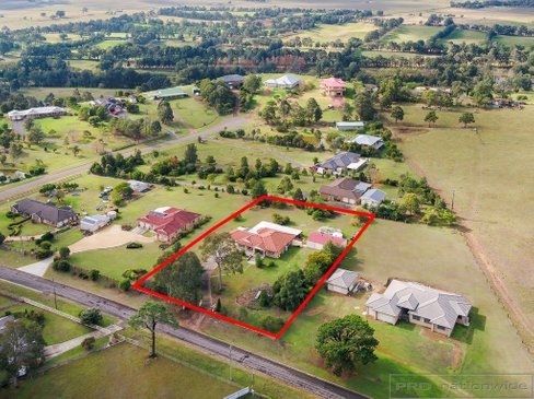73 Orient St, GRETA NSW 2334