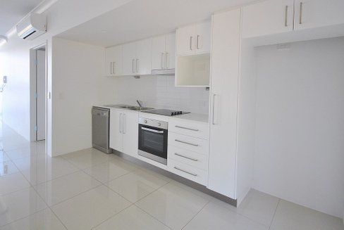 7/37 Central Street, LABRADOR QLD 4215