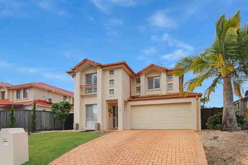 74 Crestwood Drive, MOLENDINAR QLD 4214