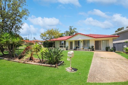 74 Explorers Way, LAKE CATHIE NSW 2445