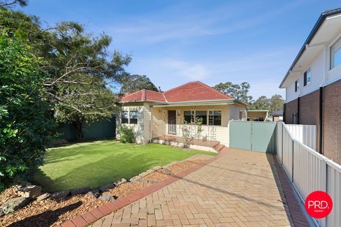 74 Grove Avenue, NARWEE NSW 2209