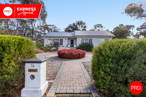 74 Lawson Street, SPRING GULLY VIC 3550