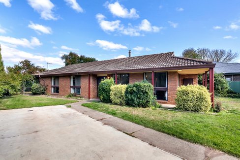74 Macs Street, CRESWICK VIC 3363