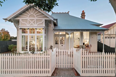 74 Mcpherson Street Essendon 3040