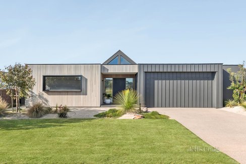 74 Samphire Drive Connewarre 3227