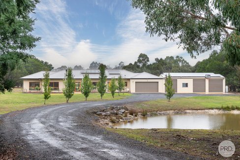 74 Taemore Close, HADDON