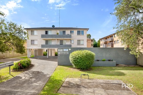 7/4 The Crescent, PENRITH NSW 2750